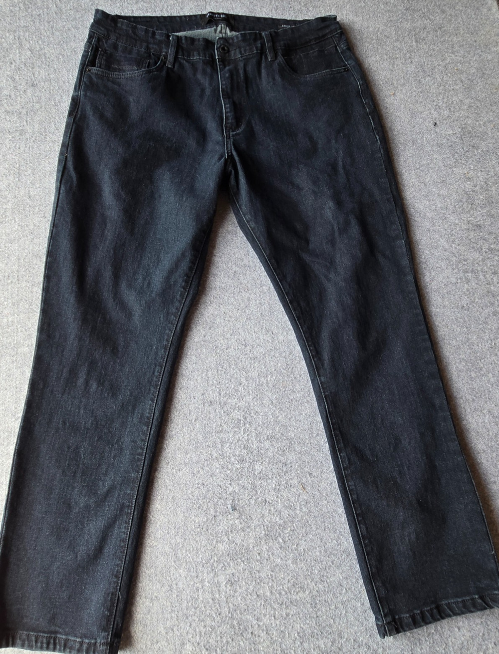 Kenneth Cole New York Men's Straight Fit Jeans Navy Blue 36"x29"